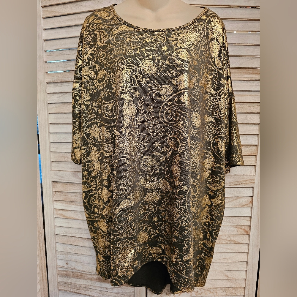 LuLaRoe Women's Oversized Shirt sz 2XL NWOT